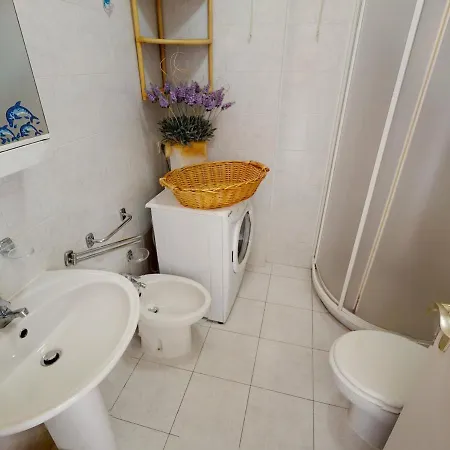 Studio Climatise Face Mer Avec Terrasse, Proche Plages Et Commerces - Fr-1-196-297 Apartment Menton